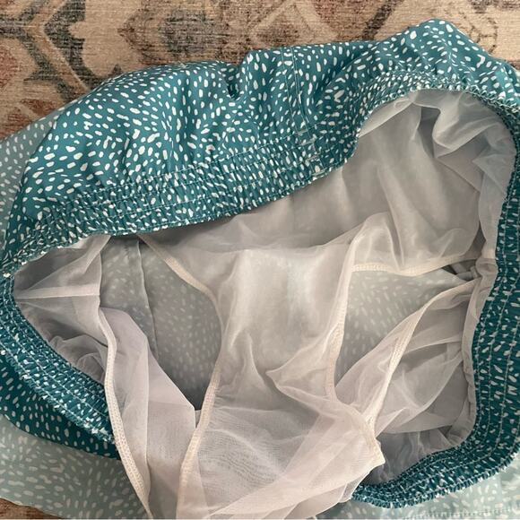 Chubbies The Whale Shark Classic Swim Trunks 5.5” XXL - Picture 7 of 11